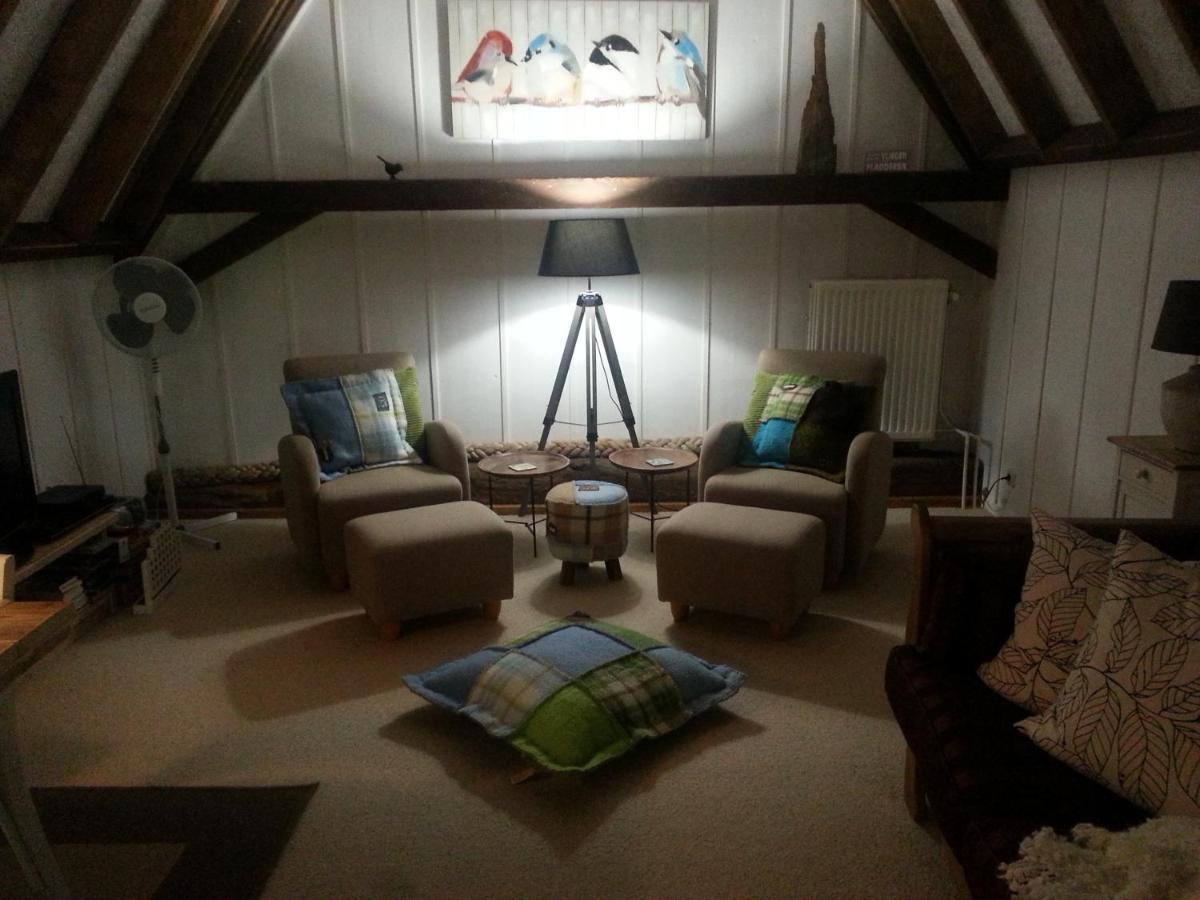 B & B De Pimpelmees 's-Gravenmoer Exteriör bild